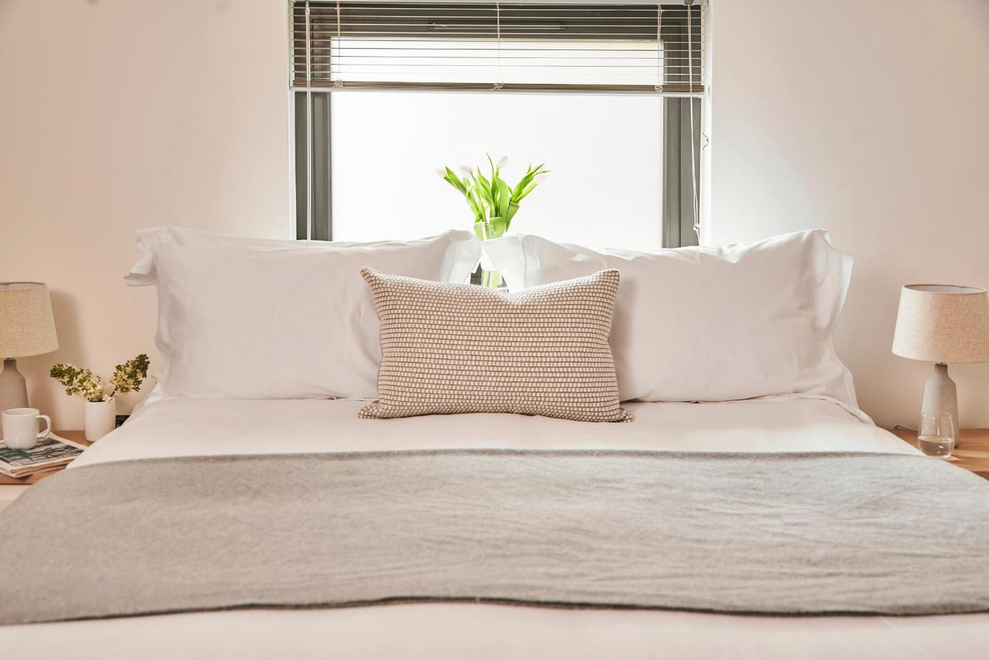 The Moorings - Stylish Duplex Apartment On Torquay Harbourside מראה חיצוני תמונה