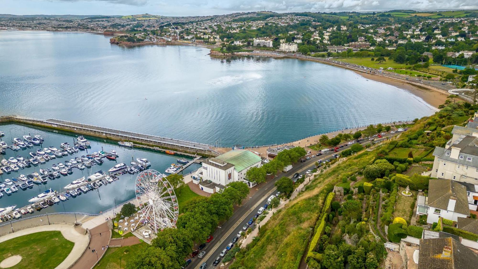 The Moorings - Stylish Duplex Apartment On Torquay Harbourside מראה חיצוני תמונה