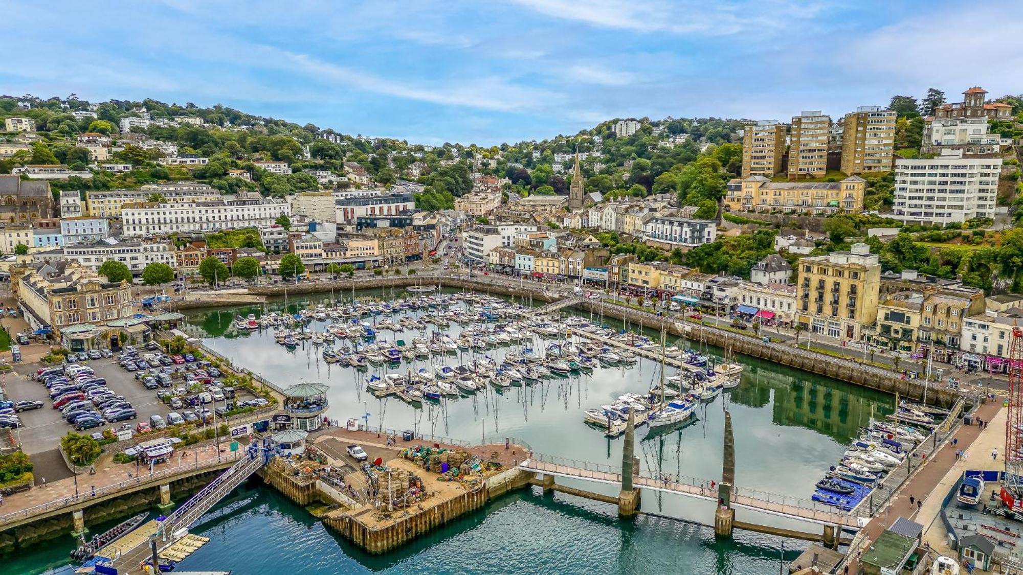 The Moorings - Stylish Duplex Apartment On Torquay Harbourside מראה חיצוני תמונה